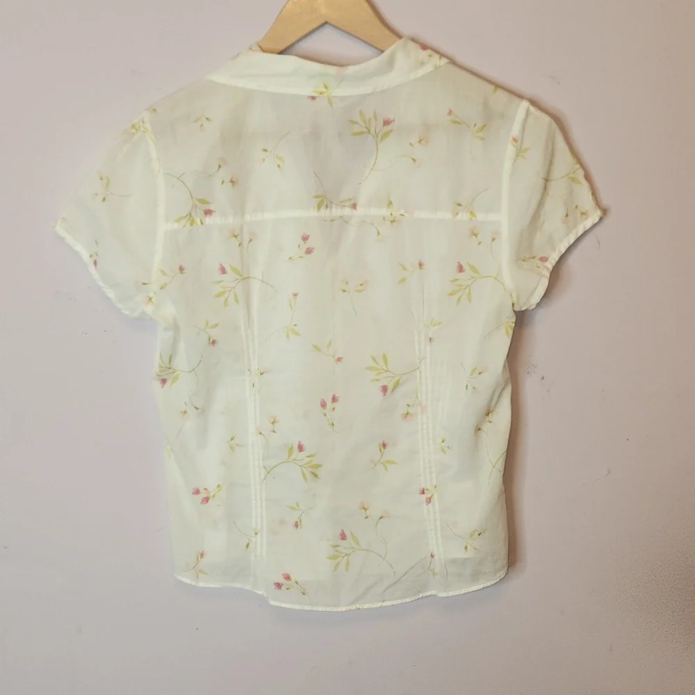 ABERCROMBIE Short Sleeved Floral Patterned Button up Blouse, size L - Picture 2 of 7